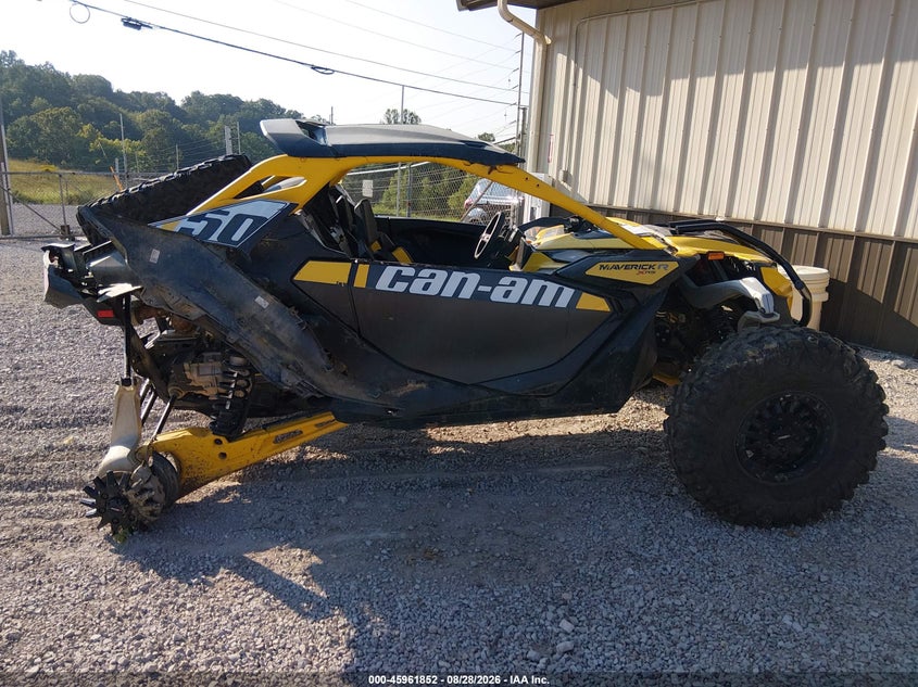 CAN-AM MAVERICK R 2024