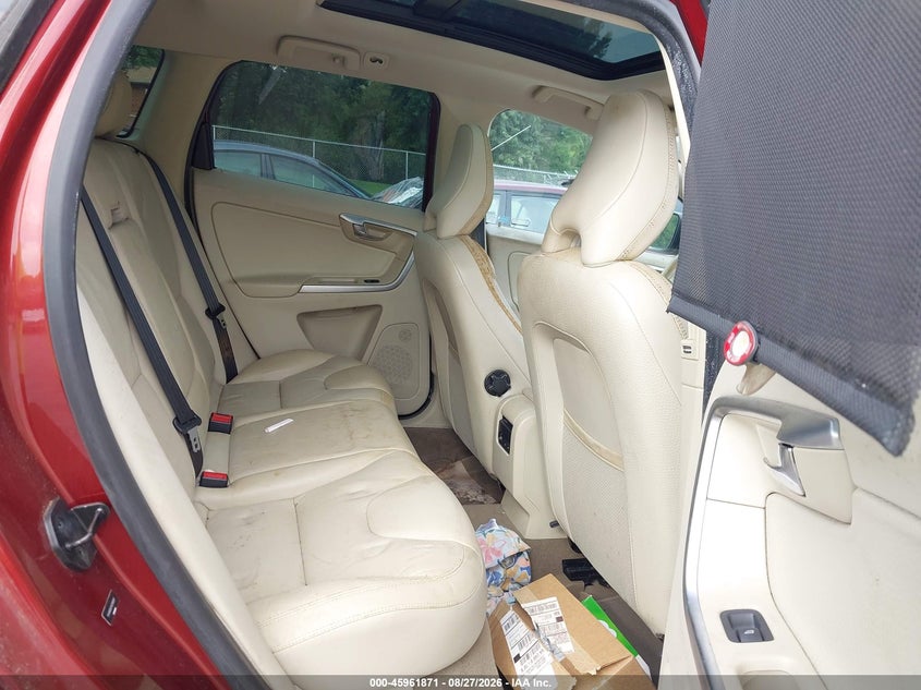 2010 VOLVO XC60 auction photo 8