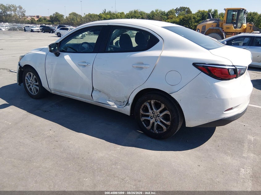 2016 SCION IA auction photo 3