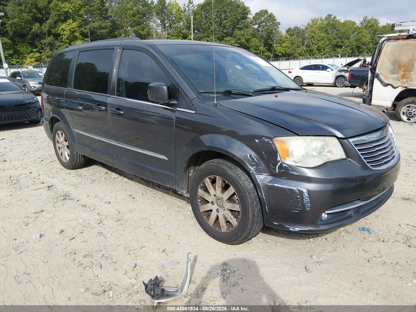 2015 CHRYSLER TOWN & COUNTRY auction photo 1