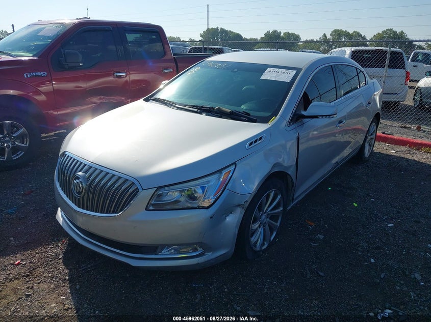 2015 Buick LaCrosse, Left Front, IAAI, VIN 1G4GB5G37FF346019 — photo 2