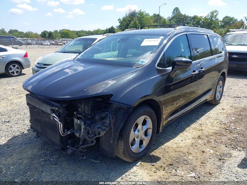 CHRYSLER PACIFICA 2017 VIN 2C4RC1EG1HR622361