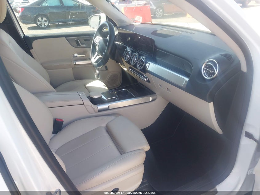 2021 MERCEDES-BENZ GLB 250 — zdjęcie 5