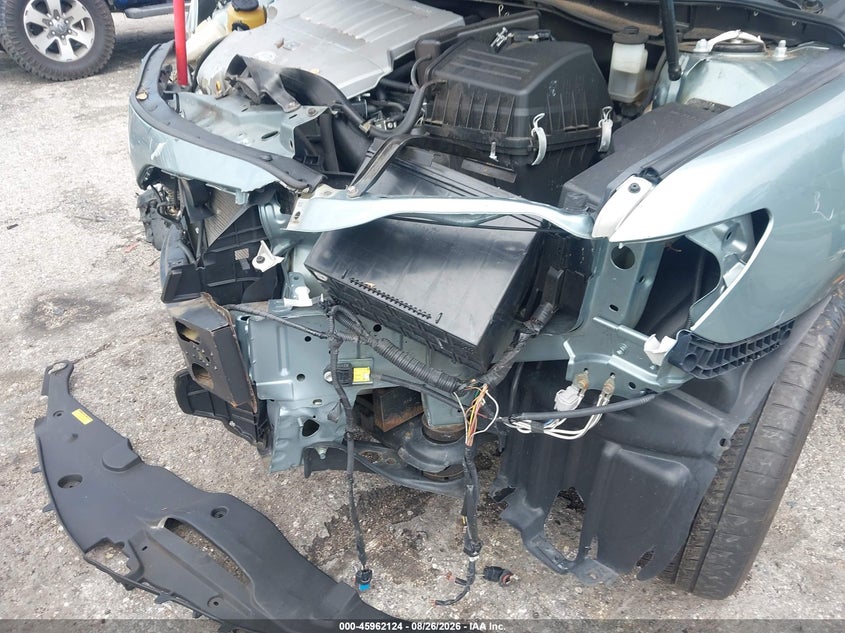 2011 TOYOTA CAMRY auction photo 6