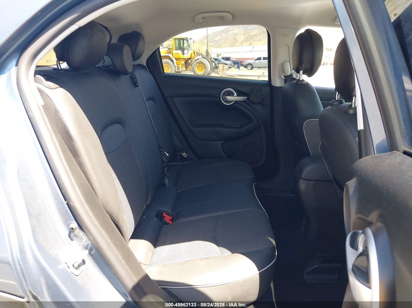 2017 FIAT 500X auction photo 8