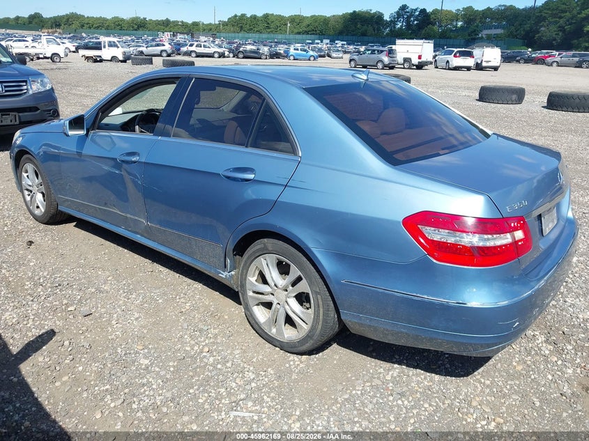 2010 MERCEDES-BENZ E 350 auction photo 3