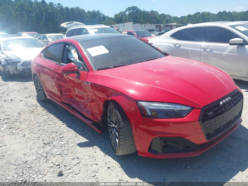 Vin: waucbcf57na029165, lot: 46461420, audi a5 sportback premium plus 40 tfsi quattro s tronic 2022 img_1