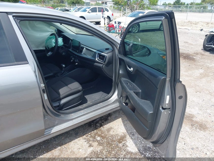 2022 KIA RIO auction photo 5
