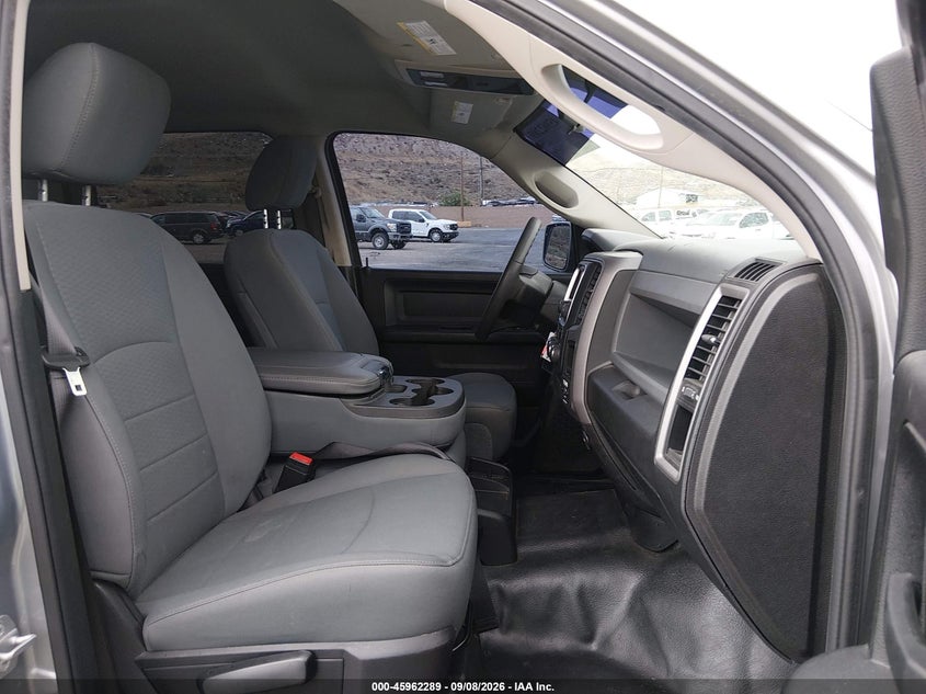 2020 RAM 1500 CLASSIC auction photo 5