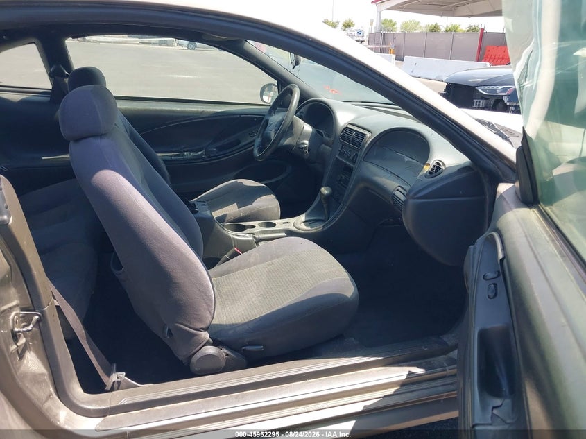 2002 FORD MUSTANG auction photo 5