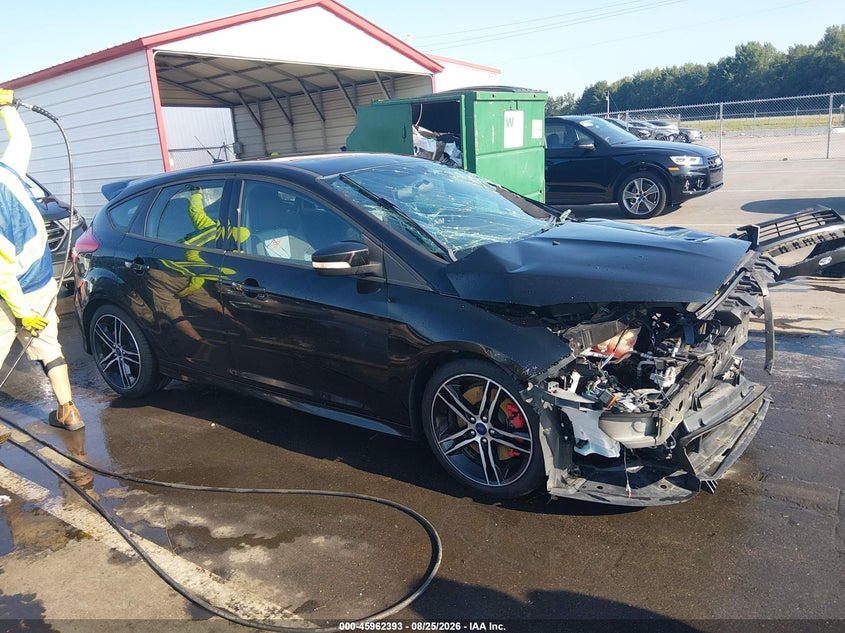 2016 FORD FOCUS ST auction photo 1