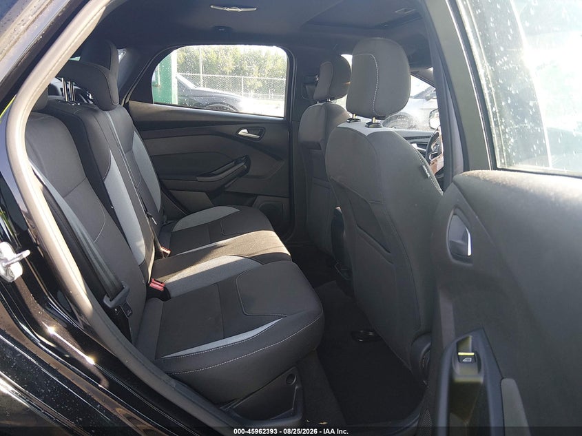 2016 FORD FOCUS ST auction photo 8