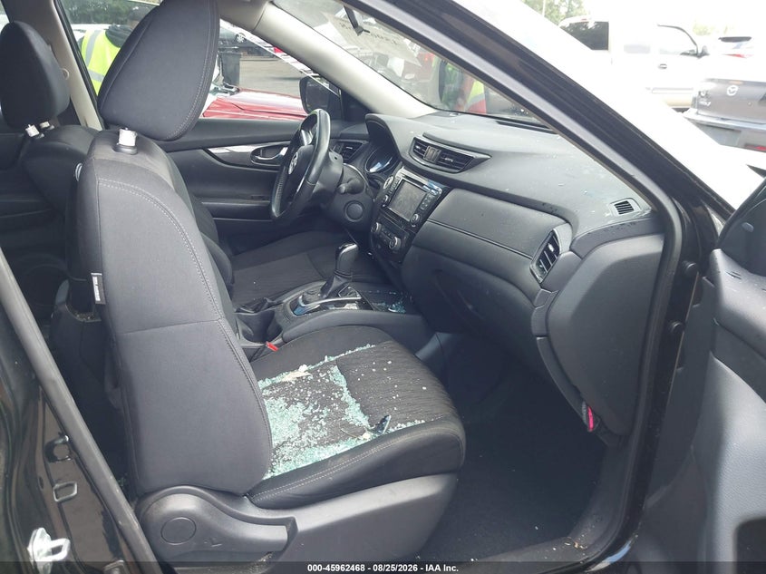 2017 NISSAN ROGUE auction photo 5