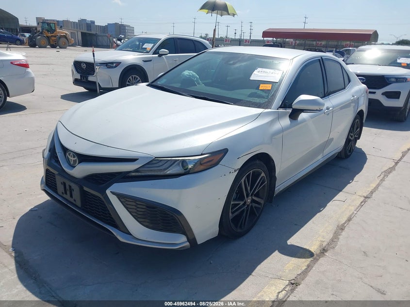 TOYOTA CAMRY - zdjęcie 2