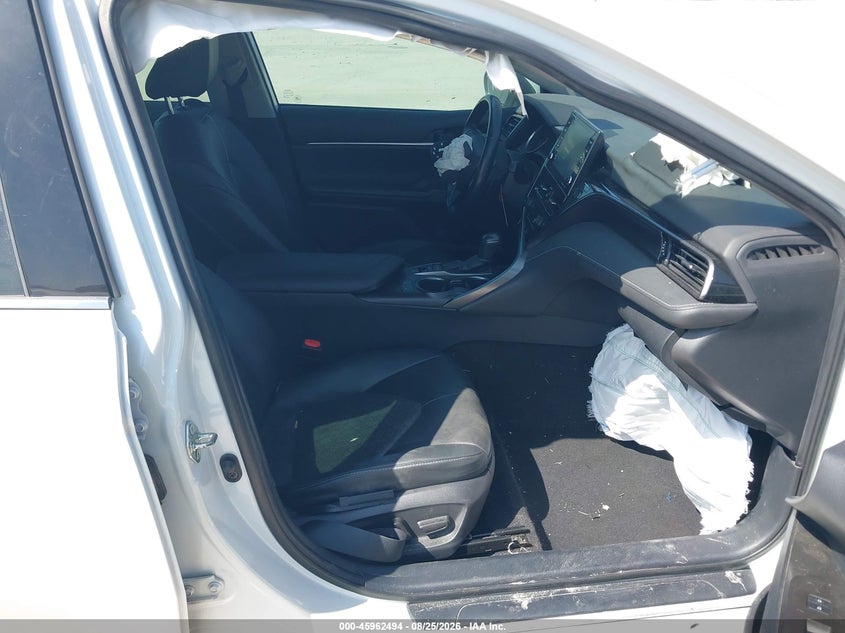 TOYOTA CAMRY - zdjęcie 5