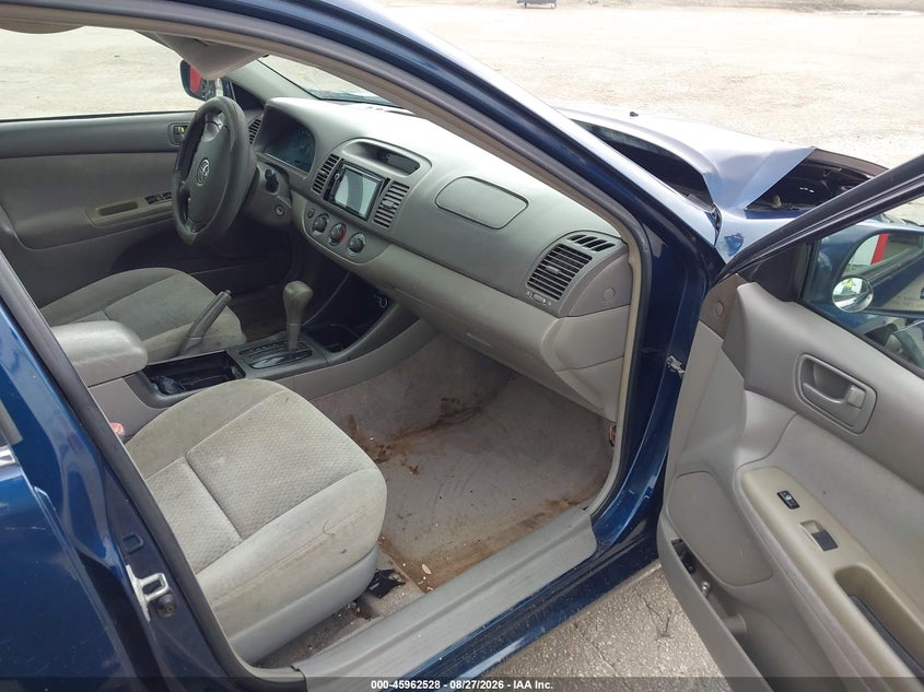 2004 TOYOTA CAMRY auction photo 5