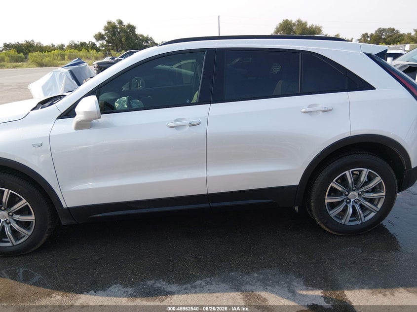 Фото 14 - CADILLAC XT4