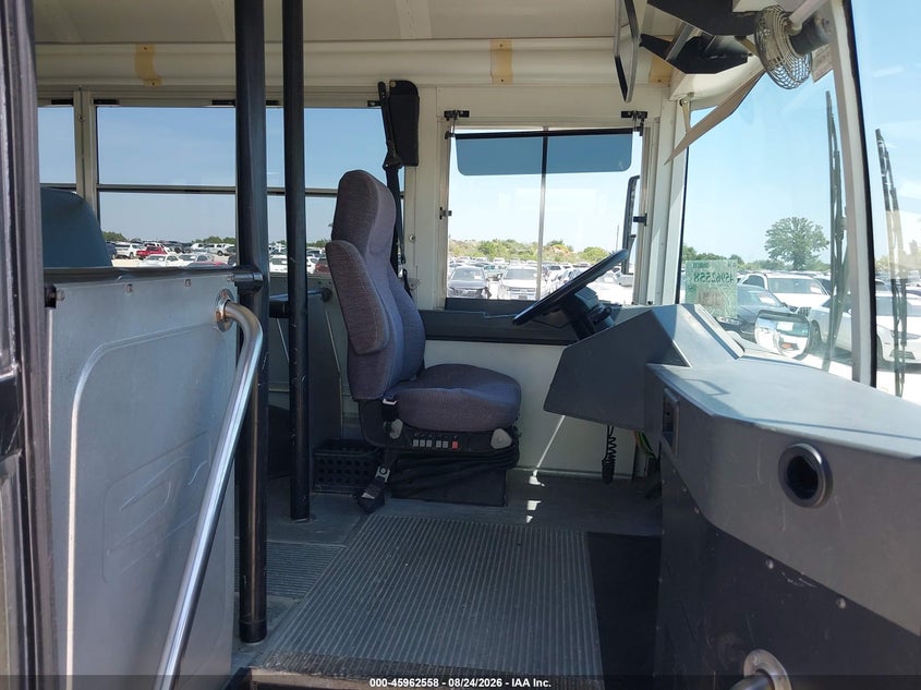 2014 BLUE BIRD SCHOOL BUS / TRANSIT BUS auction photo 5