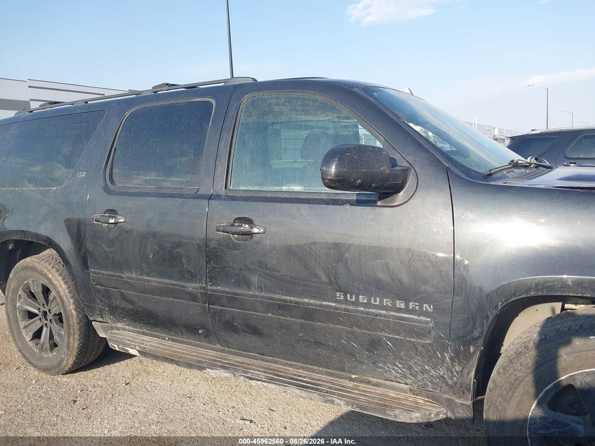 2010 CHEVROLET SUBURBAN 1500 LTZ · Фото 13