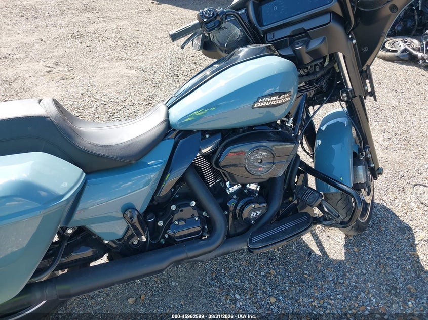 HARLEY-DAVIDSON FLHX 2024