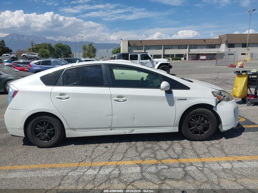 2014 TOYOTA PRIUS HATCHBACK 1.8L I-4 DOHC, VVT, 98HP