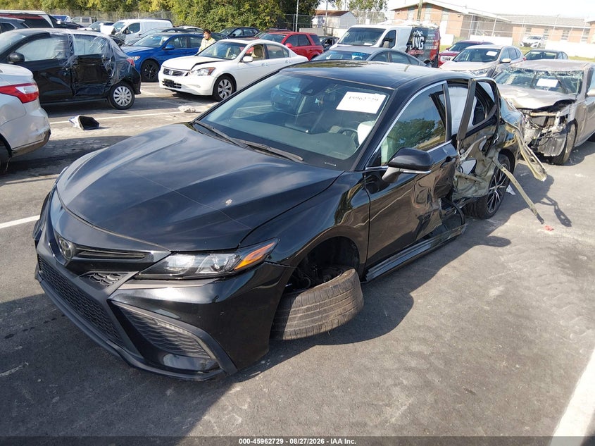 2022 Toyota Camry Se, Левый бок, IAAI, VIN 4T1G11AK7NU703446 — фото 2