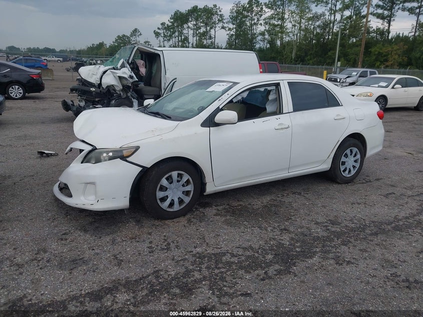 2013 Toyota Corolla, Front End, IAAI, VIN 5YFBU4EE4DP195444 — photo 2