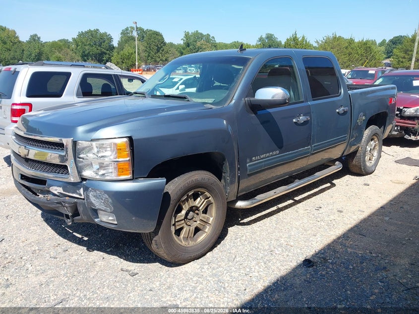 2010 Chevrolet Silverado, Front End, IAAI, VIN 3GCRKSE32AG189747 — photo 2