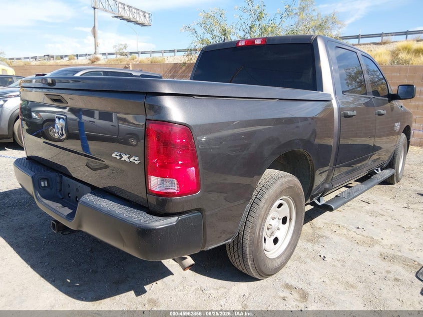 2020 RAM 1500 CLASSIC auction photo 4