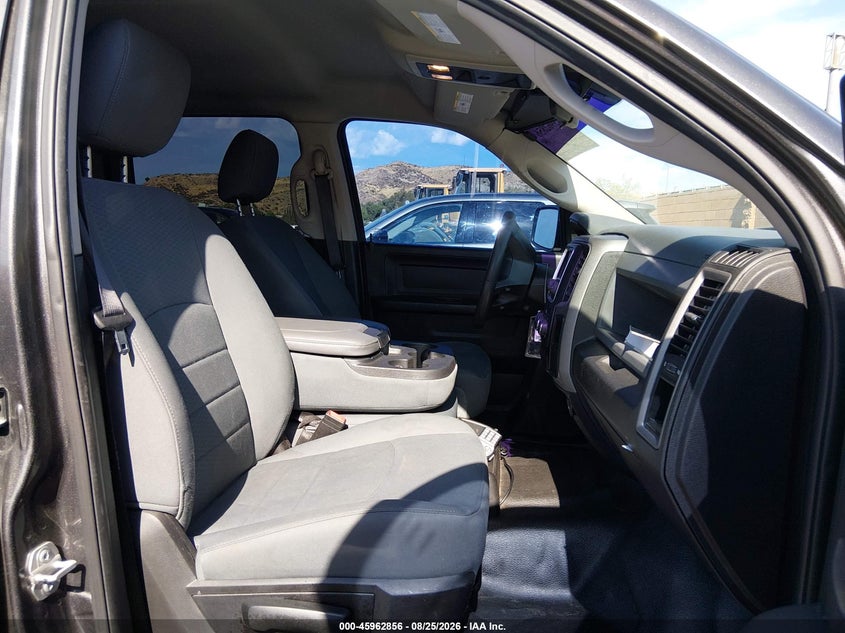 2020 RAM 1500 CLASSIC auction photo 5