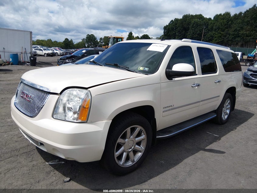 2014 GMC YUKON XL 1500 auction photo 2