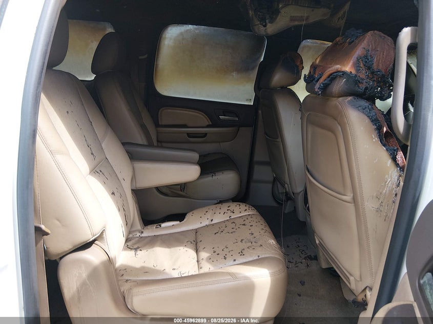 2014 GMC YUKON XL 1500 auction photo 8