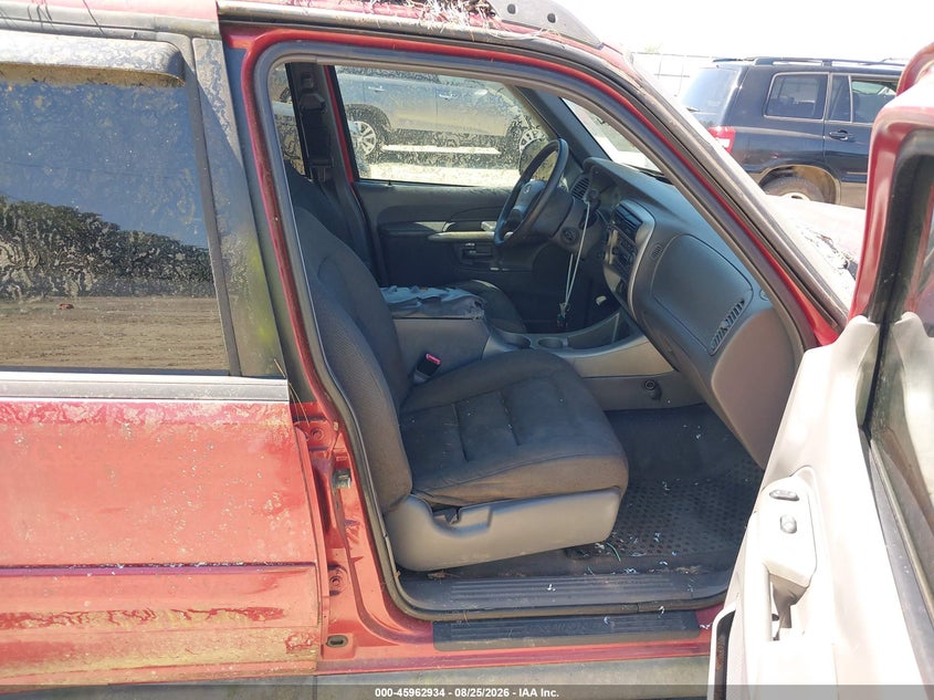 2001 FORD EXPLORER SPORT TRAC auction photo 5