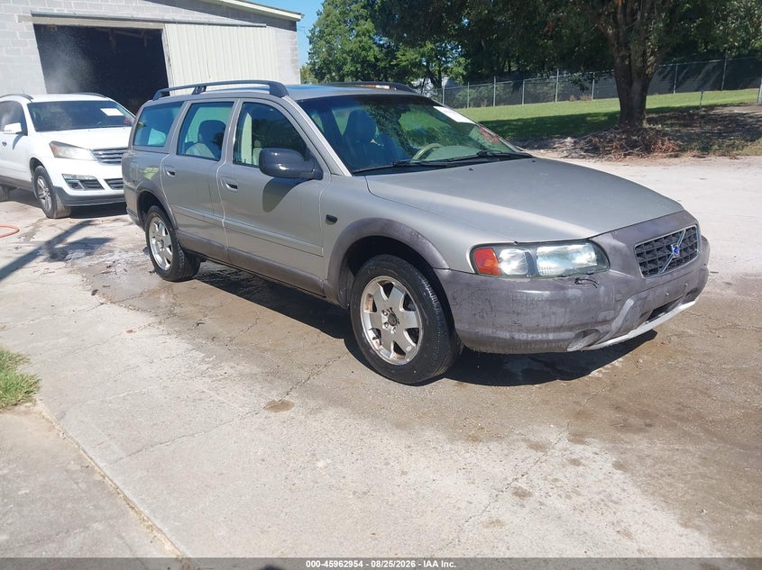 2003 VOLVO XC70 auction photo 1
