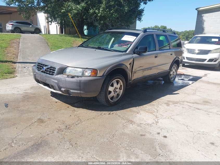 2003 VOLVO XC70 auction photo 2