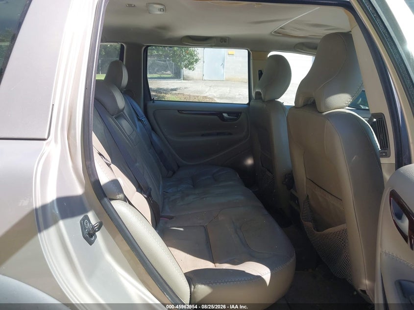 2003 VOLVO XC70 auction photo 8