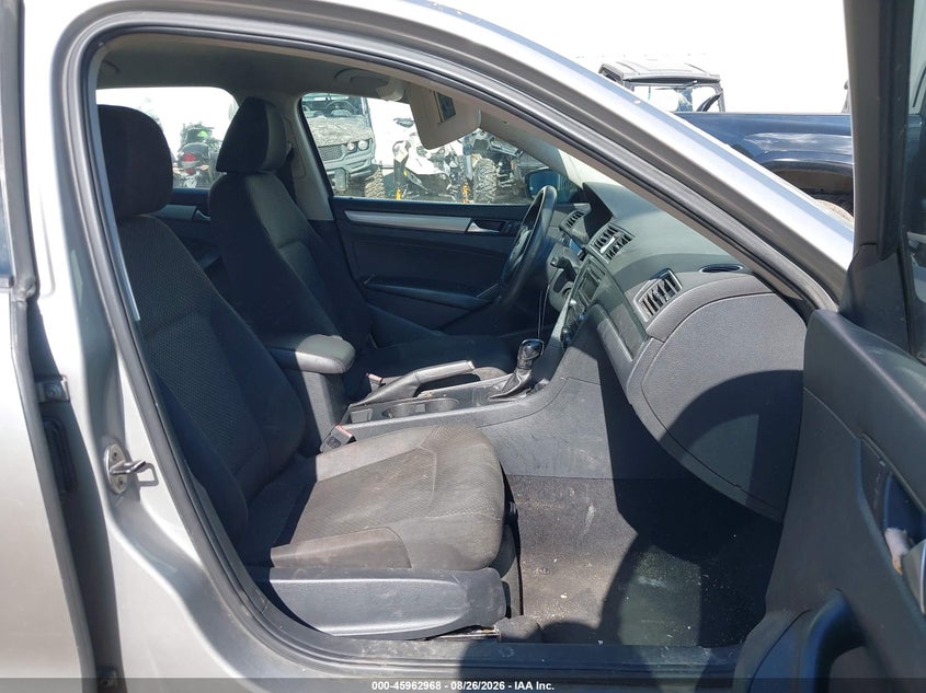 2014 VOLKSWAGEN PASSAT SEDAN 2.5L I-5 DOHC, VVT, 170HP