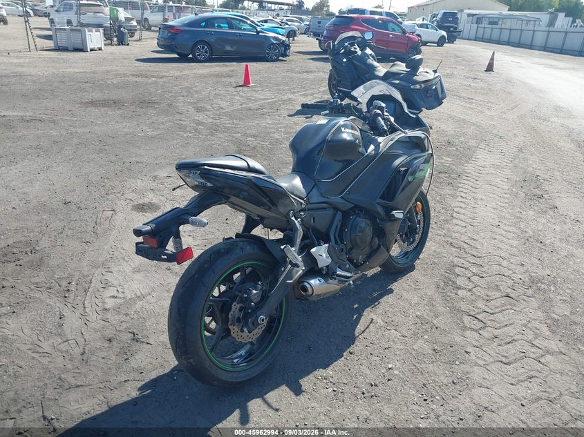 2025 KAWASAKI EX650 auction photo 4