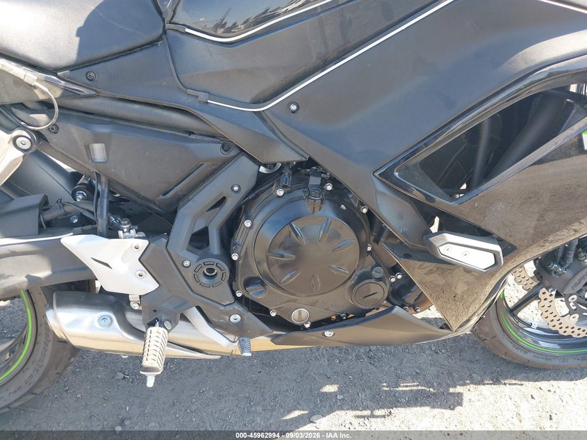 2025 KAWASAKI EX650 auction photo 8