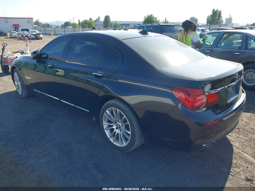 2015 BMW 750LI auction photo 3