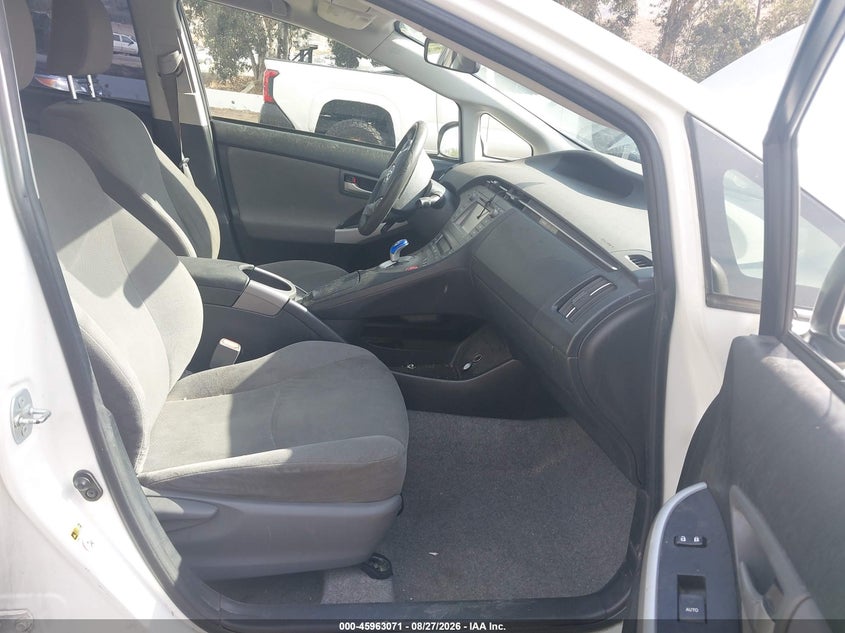 TOYOTA PRIUS - zdjęcie 5