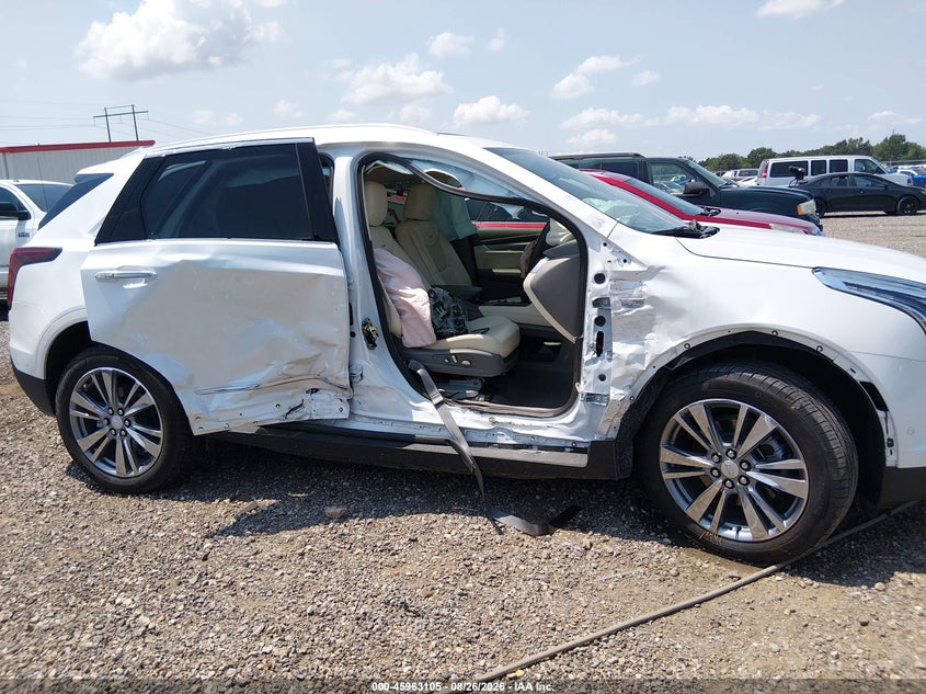 CADILLAC XT5 - zdjęcie 14