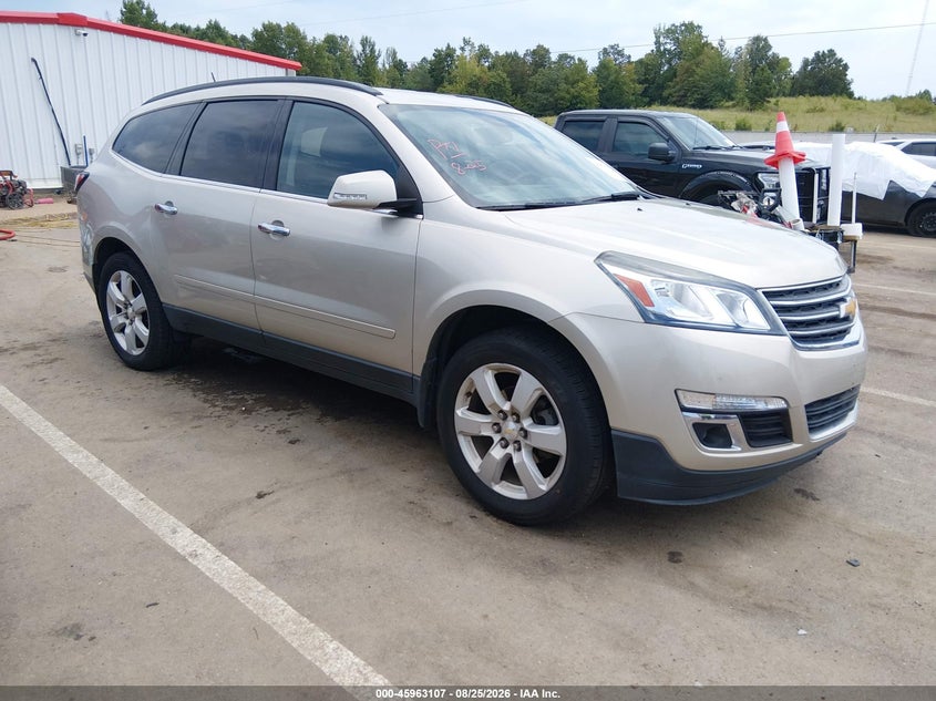 2017 CHEVROLET TRAVERSE auction photo 1