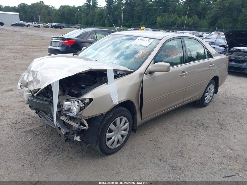 2005 Toyota Camry, Front End, IAAI, VIN 4T1BE30K45U084302 — photo 2