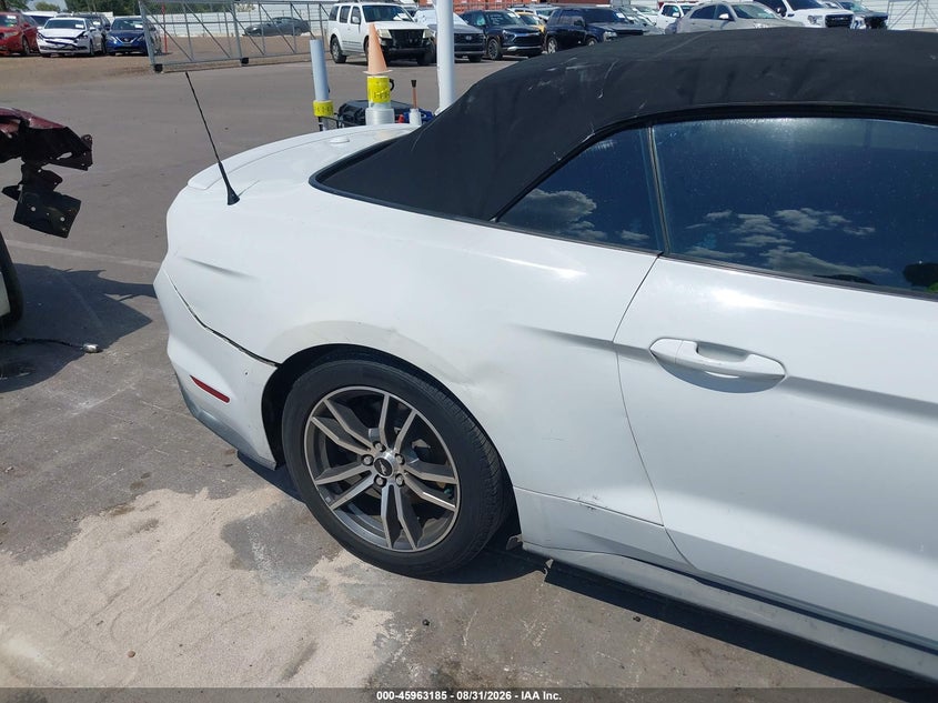 FORD MUSTANG - zdjęcie 22
