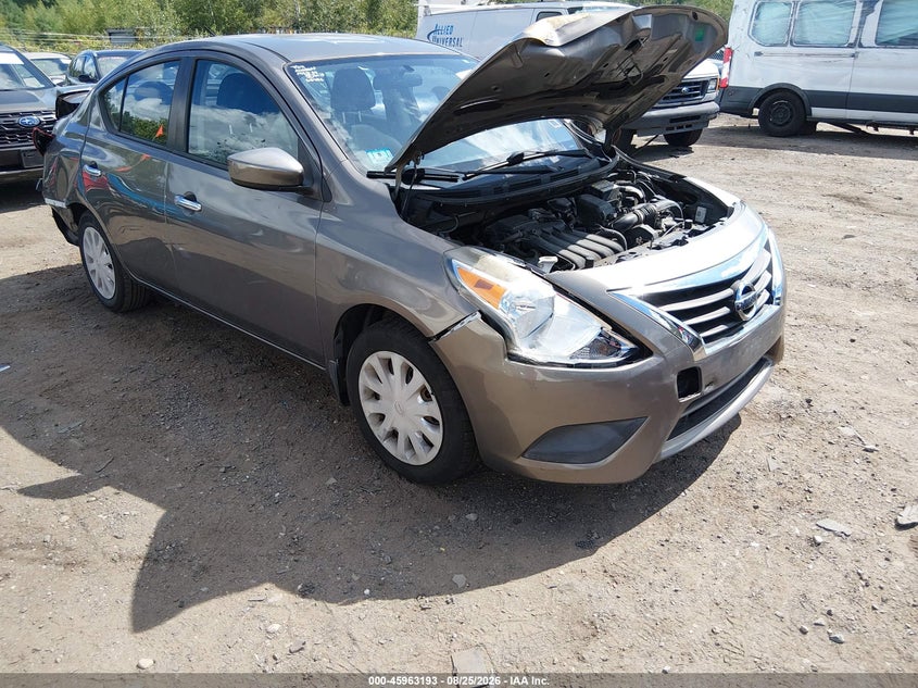 2015 NISSAN VERSA auction photo 1