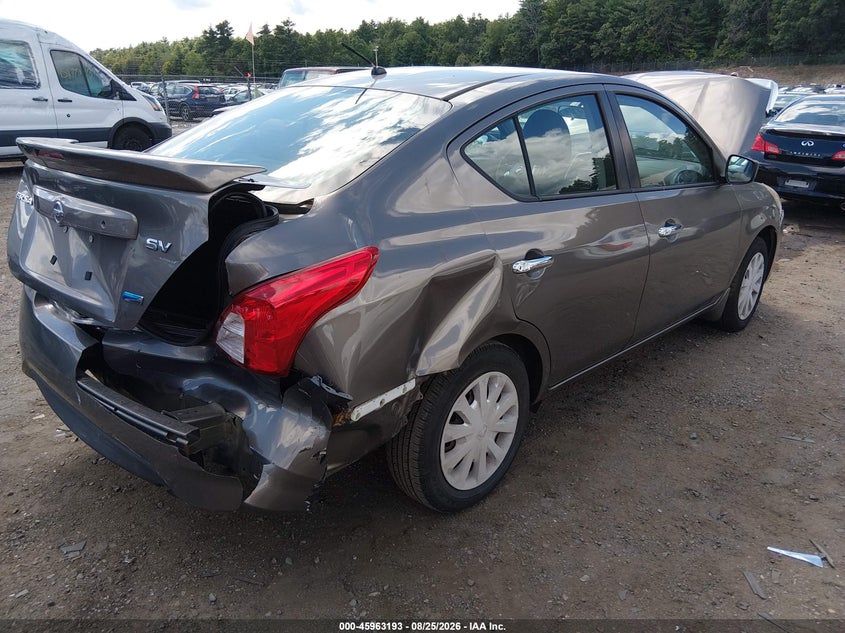 2015 NISSAN VERSA auction photo 4