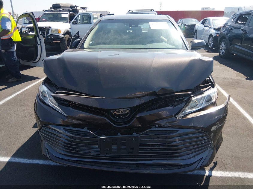 2018 TOYOTA CAMRY auction photo 6
