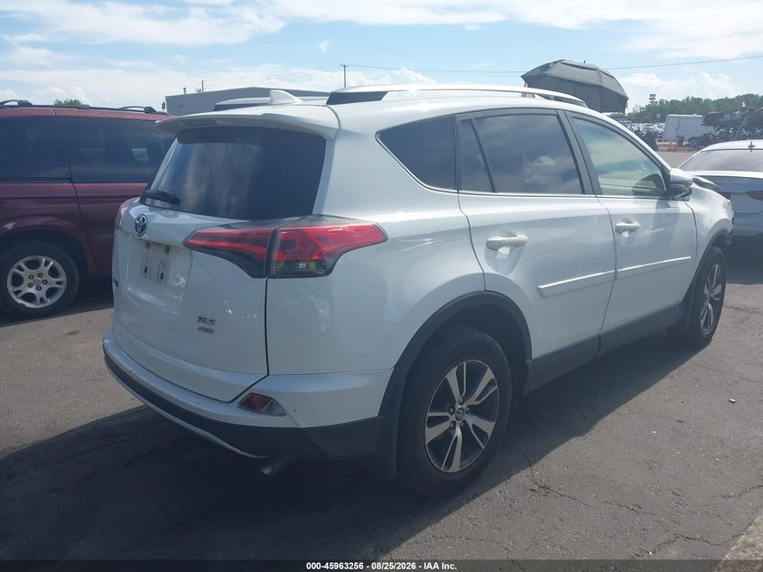 2018 TOYOTA RAV4 auction photo 4