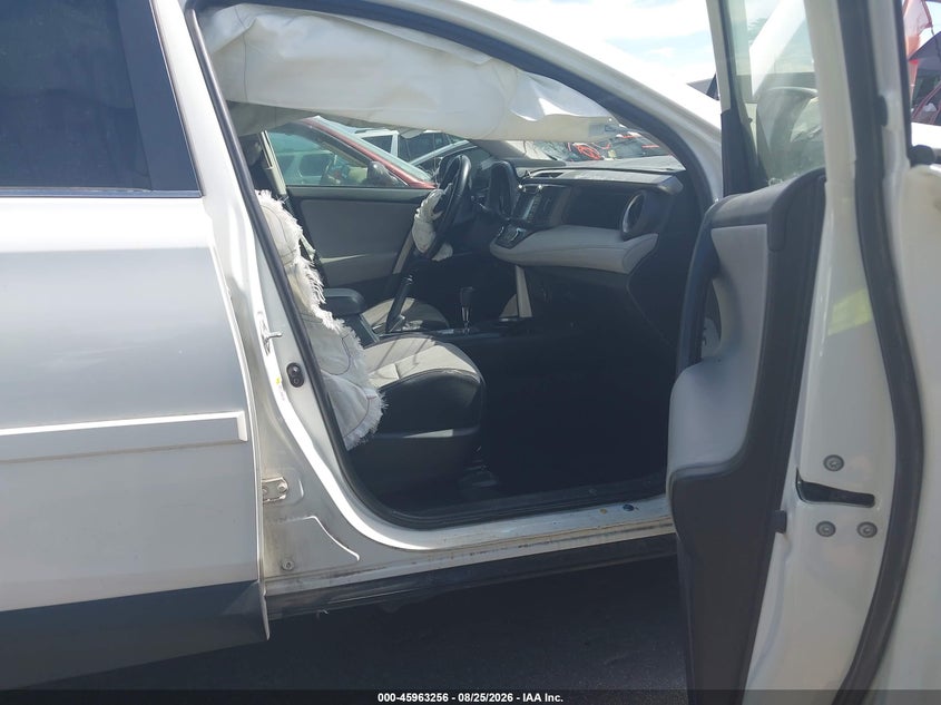2018 TOYOTA RAV4 auction photo 5